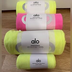 Alo grounded no-slip yoga mat towel in highlighter yellow
